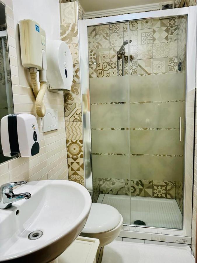 Rome Star Guesthouse Termini エクステリア 写真